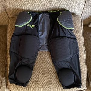 Riddell Protect & Performance Padded Football Pants